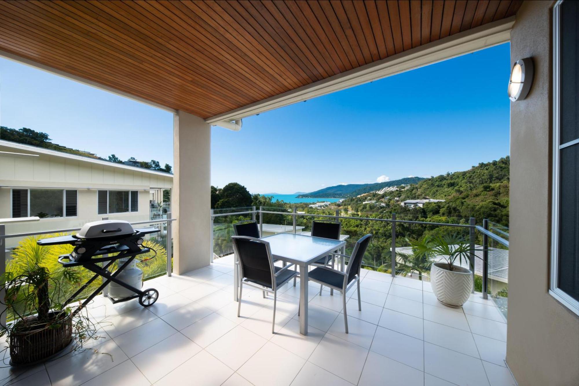 30 Airlie Bliss At The Summit