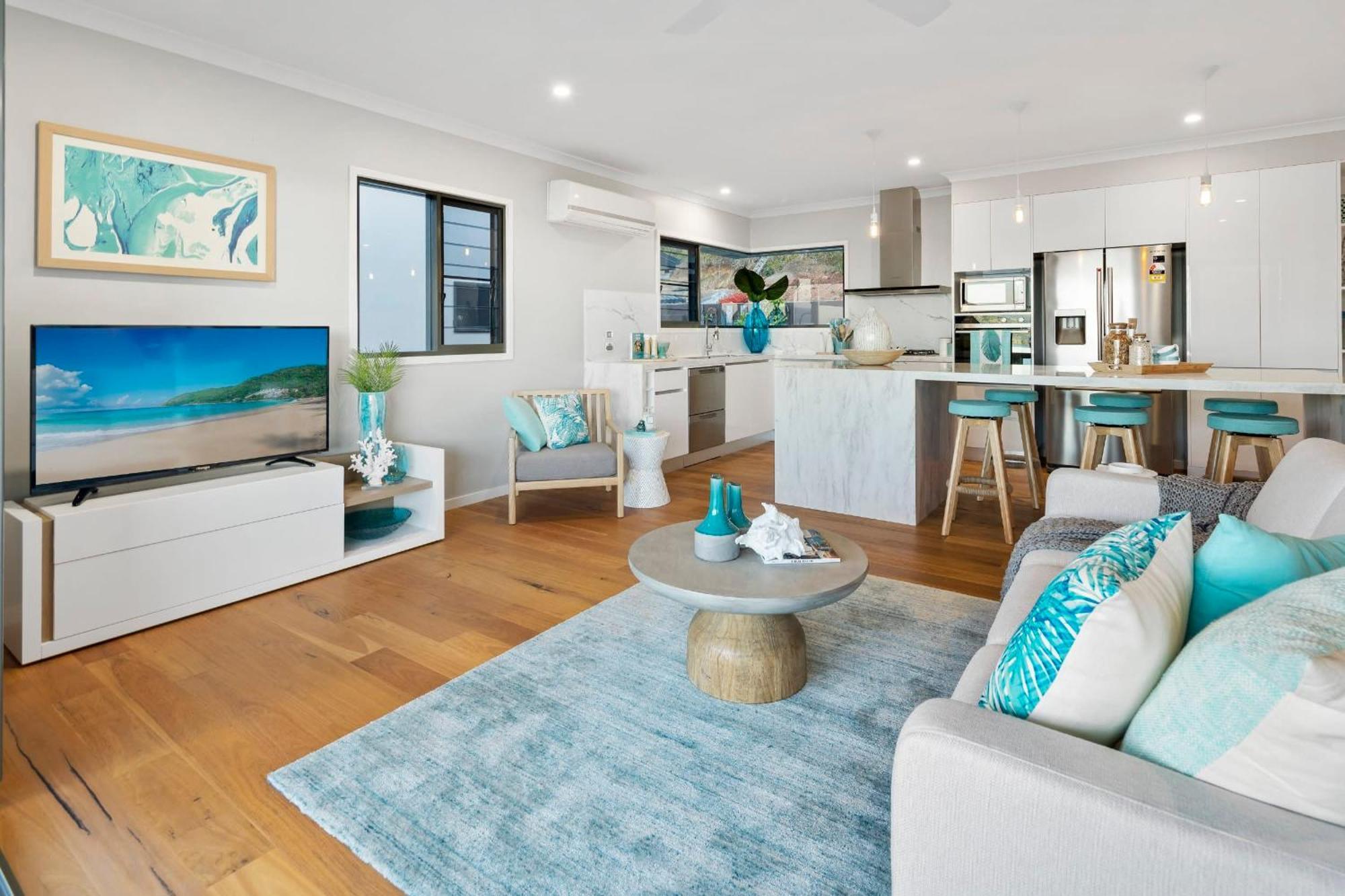 Relax & Daydream At 2 Elementa * Airlie Beach