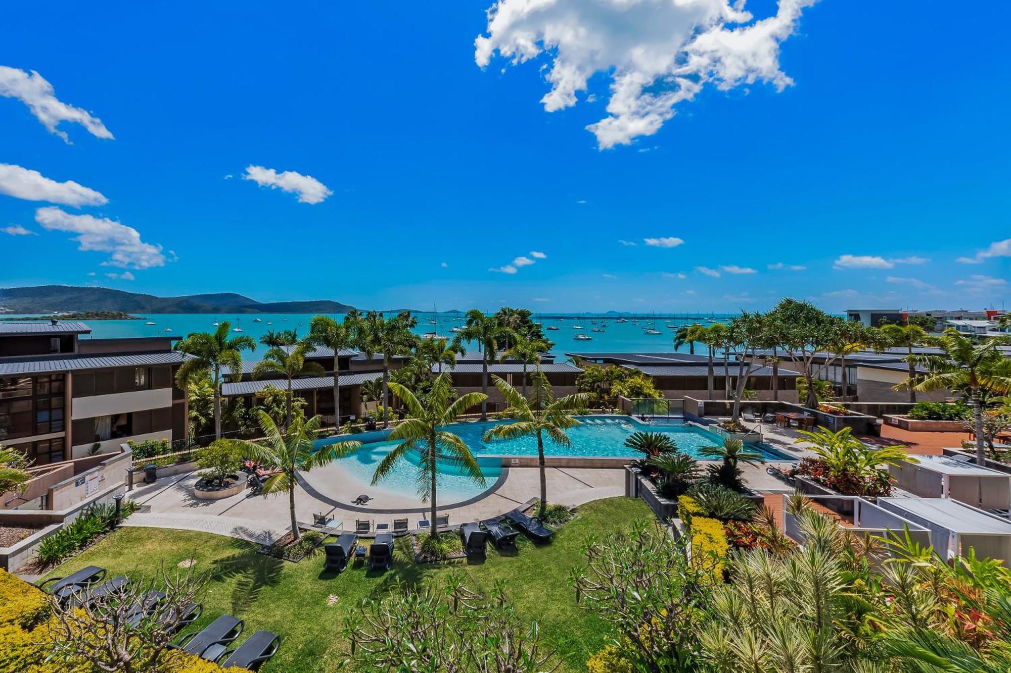 Mirage Whitsundays Aparthotel 4*