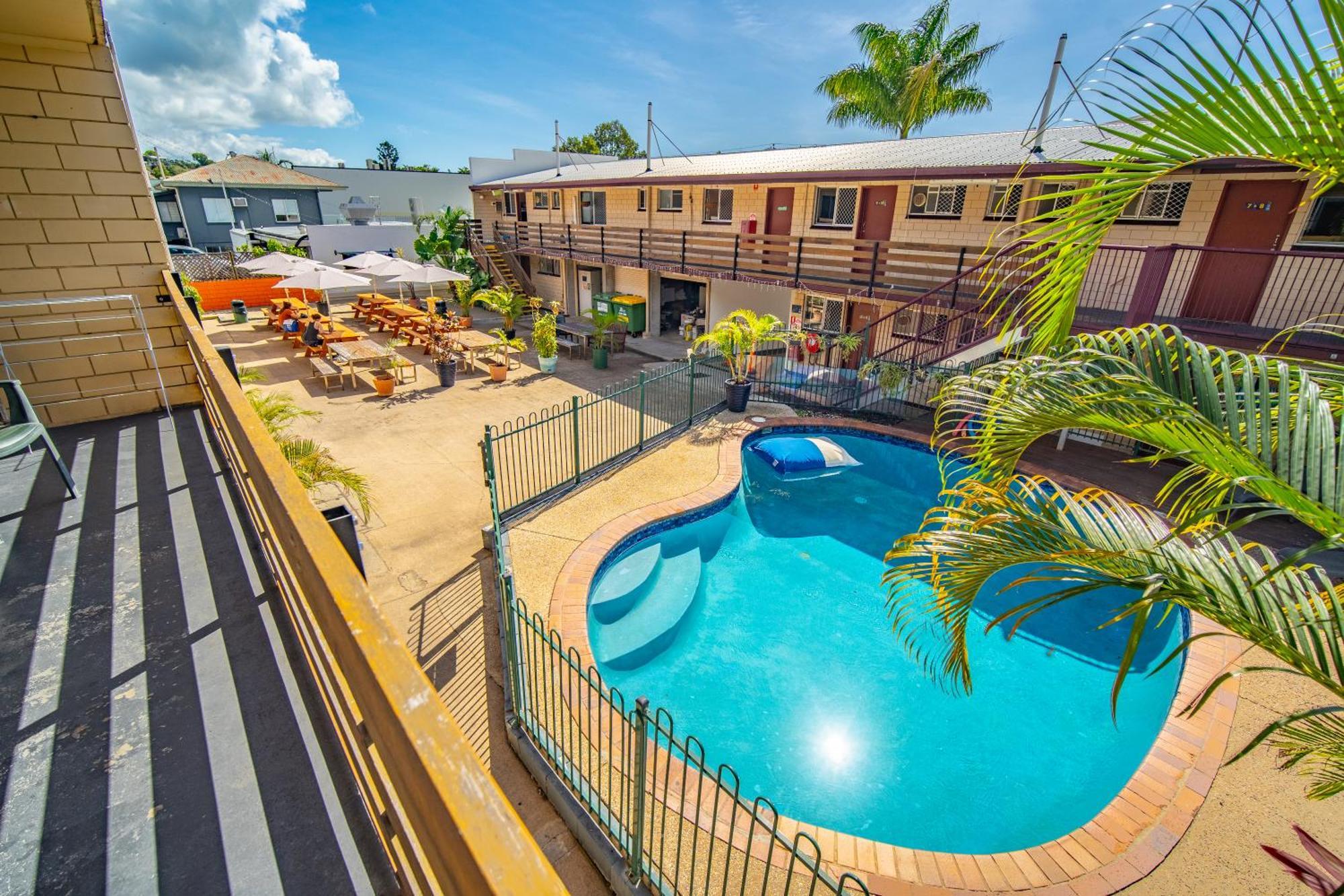 The Hostel, Airlie *