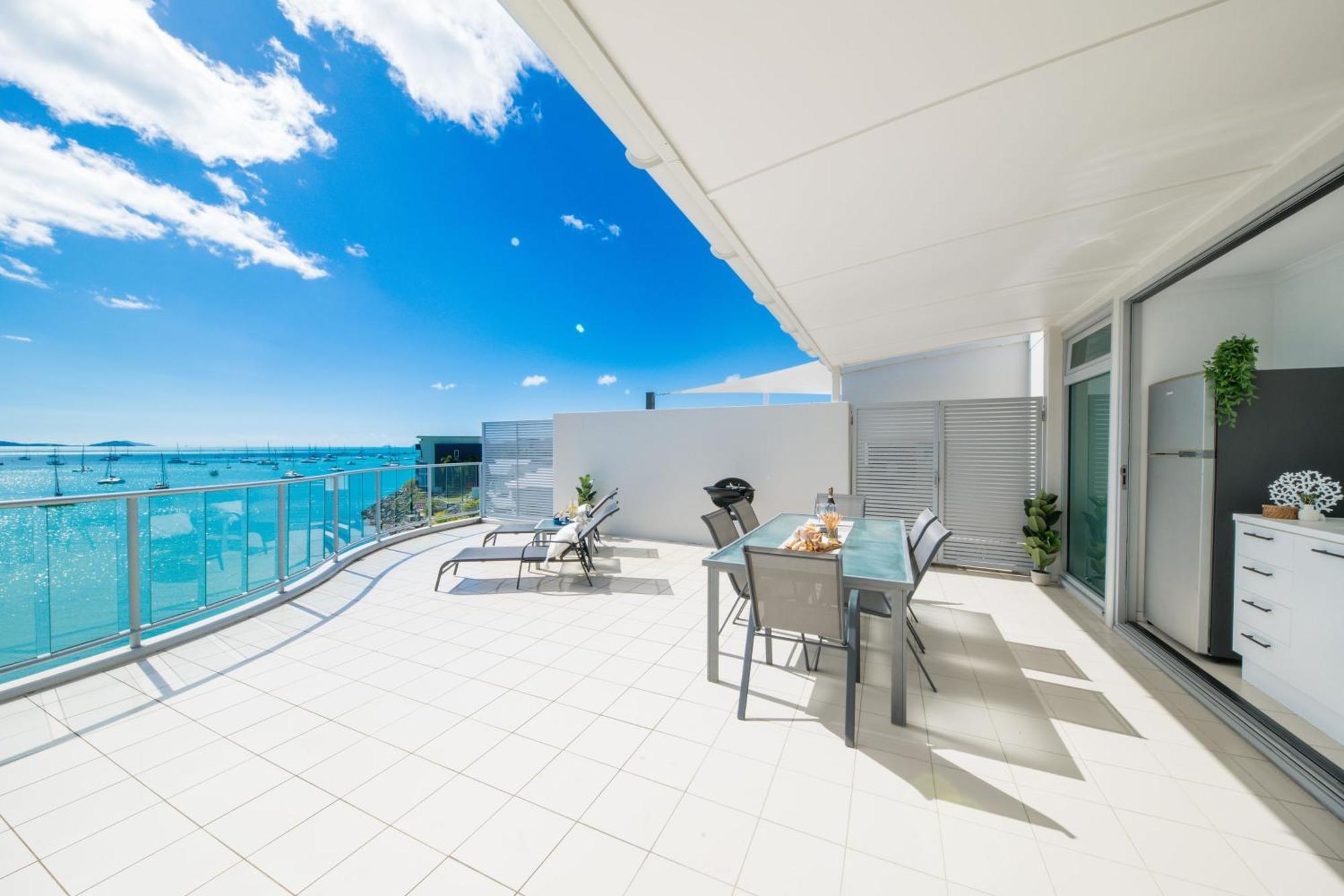 Penthouse Oasis On Airlie Apartment Airlie Beach