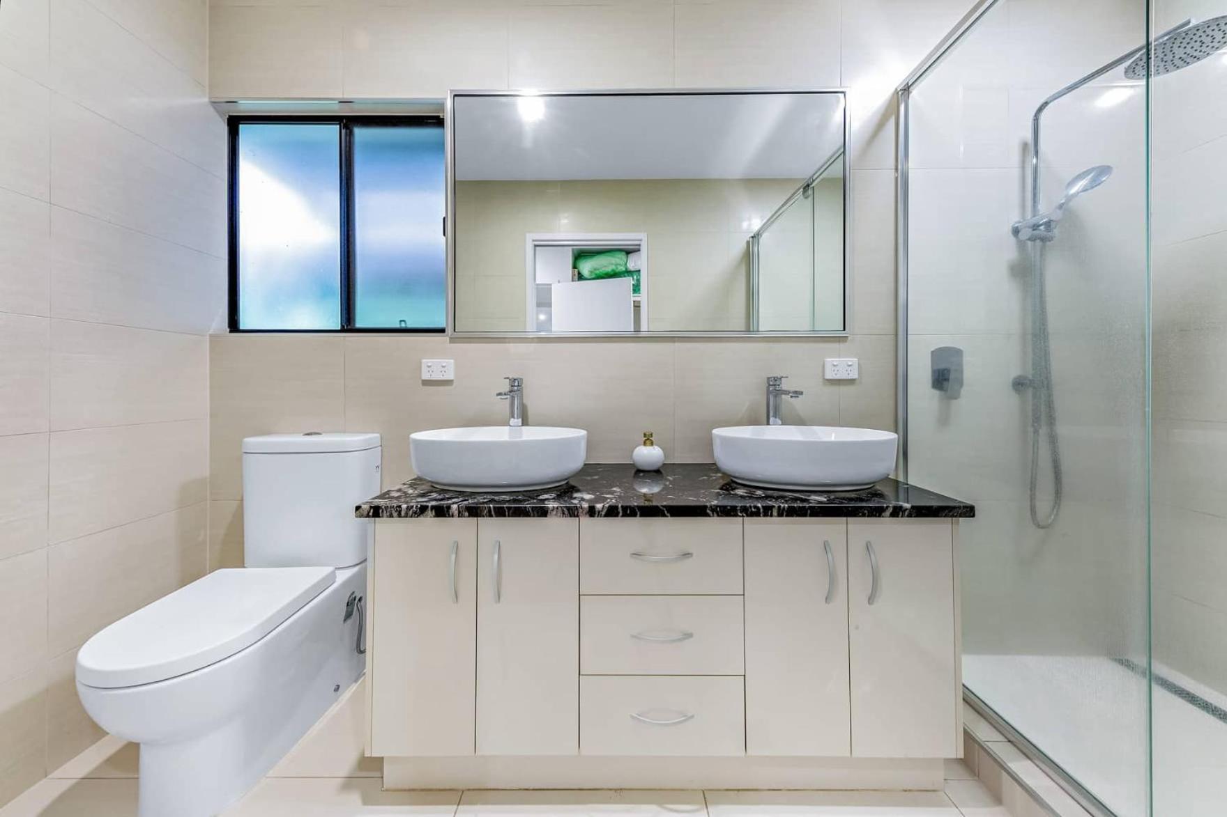 3 Bedroom Valley Views In Airlie * Airlie Beach
