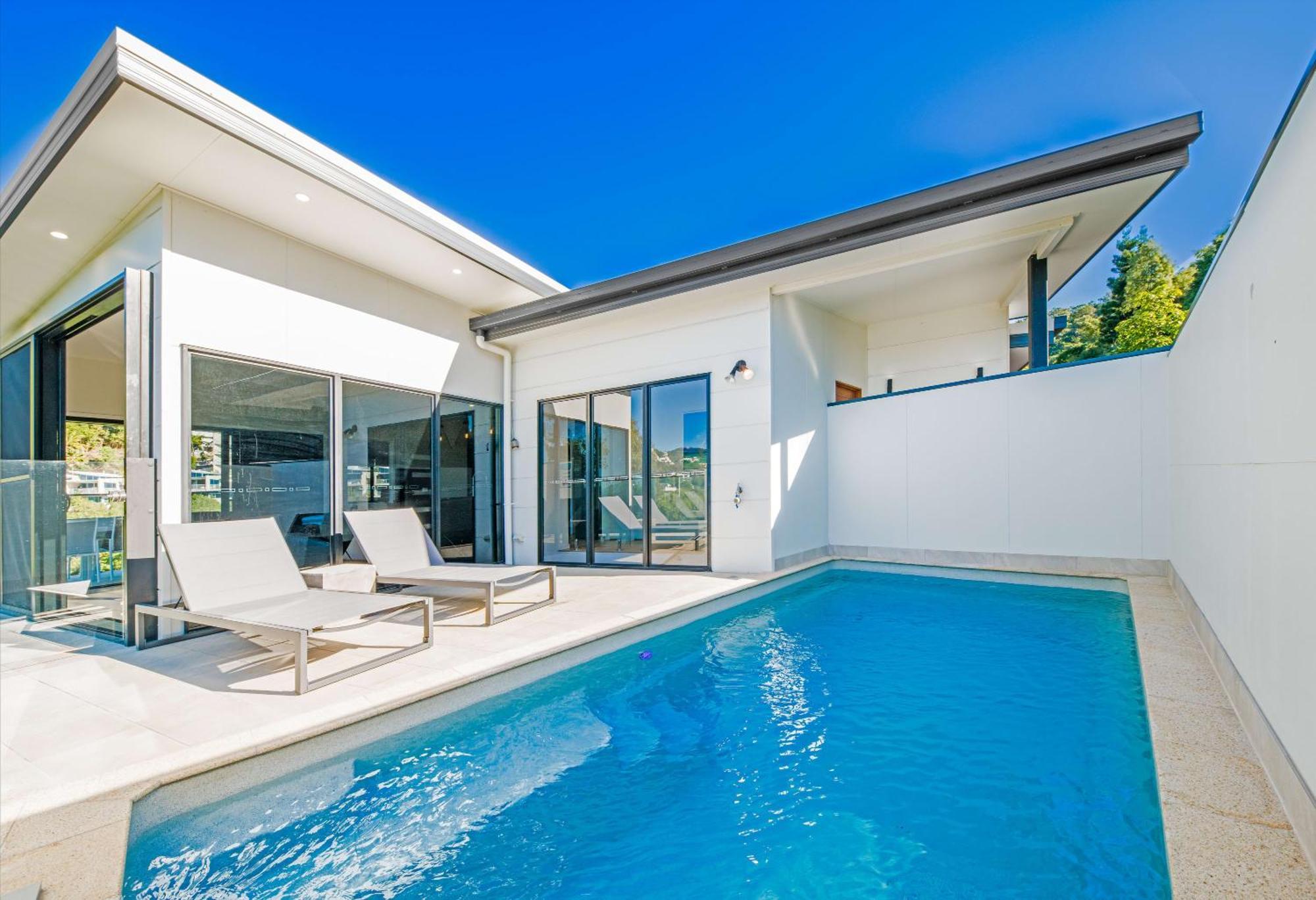 3 Bedroom Valley Views In Airlie * Airlie Beach