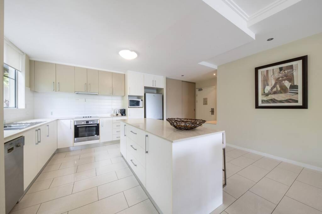 Apartment Whitsundays Ocean & Rainforest Views Airlie Airlie Beach