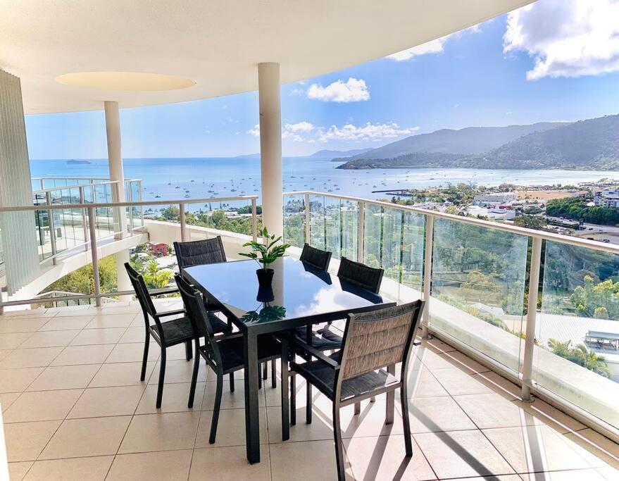 Views At 22, 2 King Beds, Ocean Views, Pool Apartment *