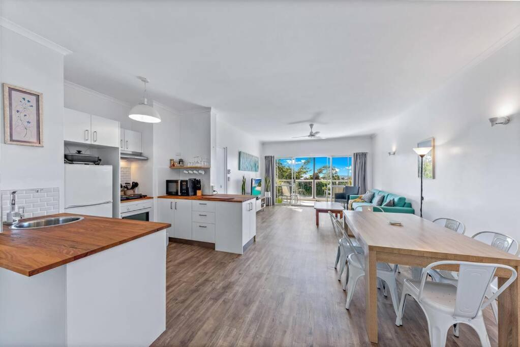 Apartment New! 2br Whitsundays Oasis W/ Ocean Views Airlie Beach