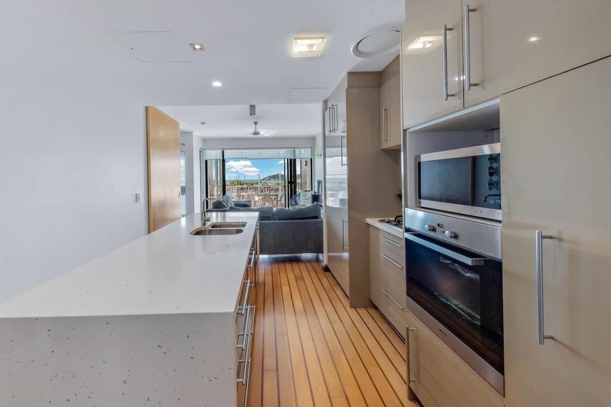 Apartment Marina Living With Whitsundays Lifestyle *