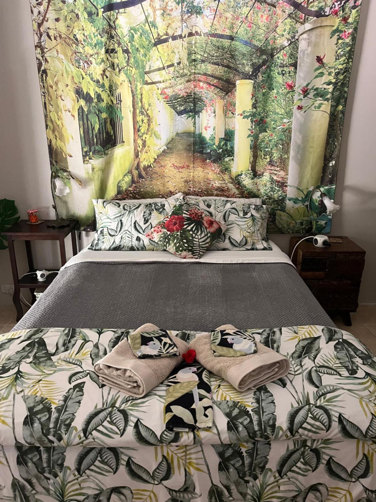 Whitsundays Retreat Bed & Breakfast