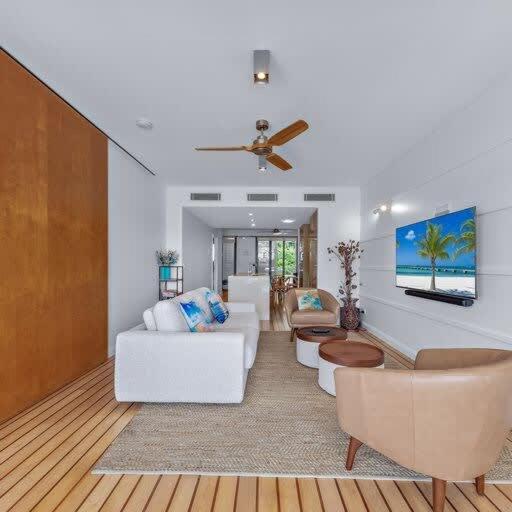 Apartment Marina Living With Views And Airlie Beach