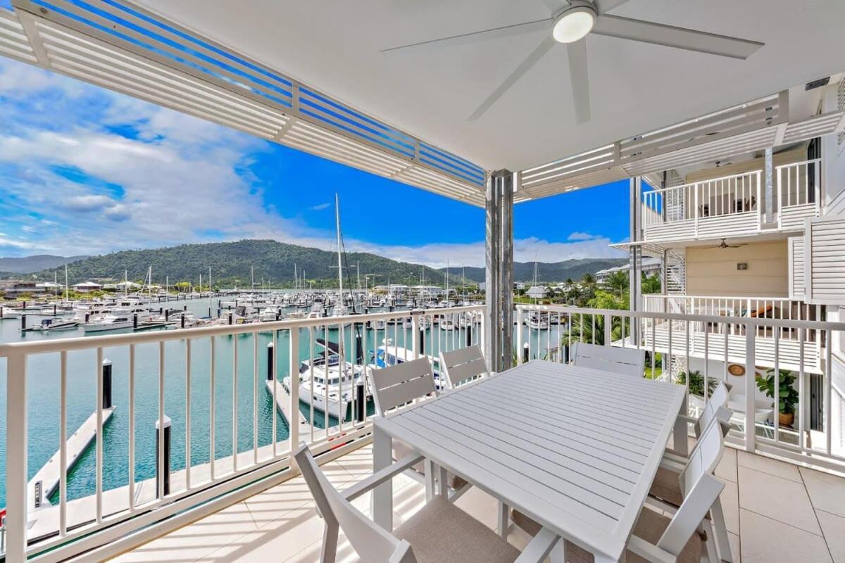 Apartment Marina Living With Views And Airlie Beach