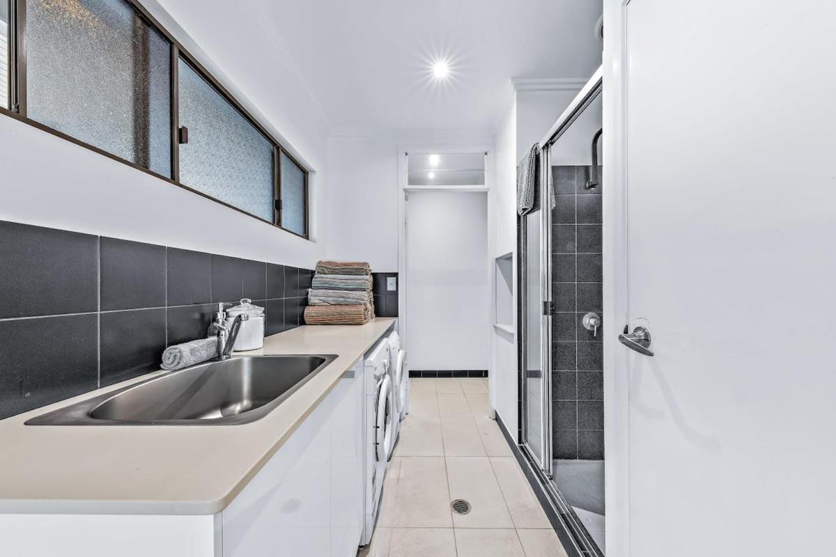 Holiday home 15 Kara - Luxurious With Million Dollar Views *