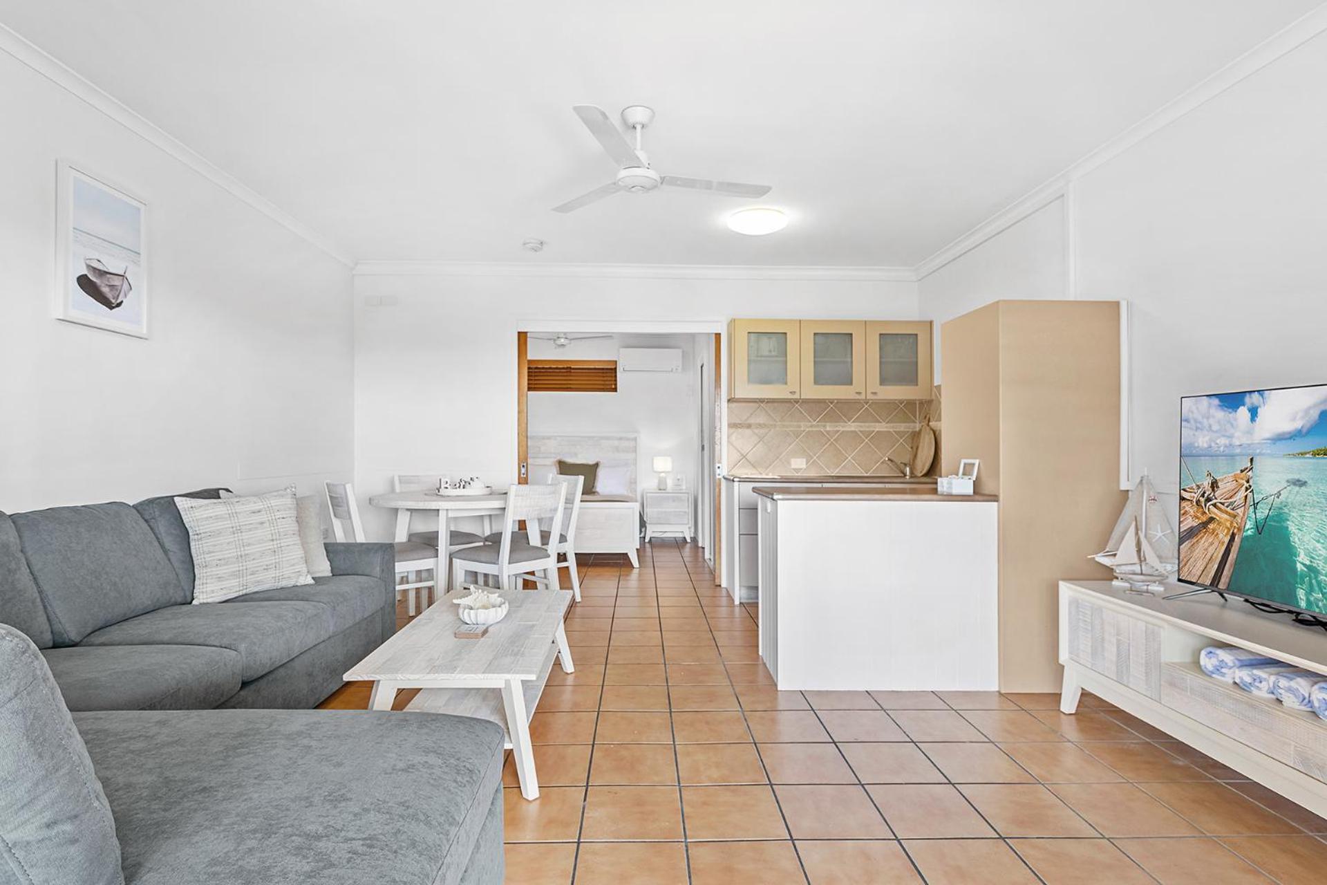 Sunset Oasis Apartment