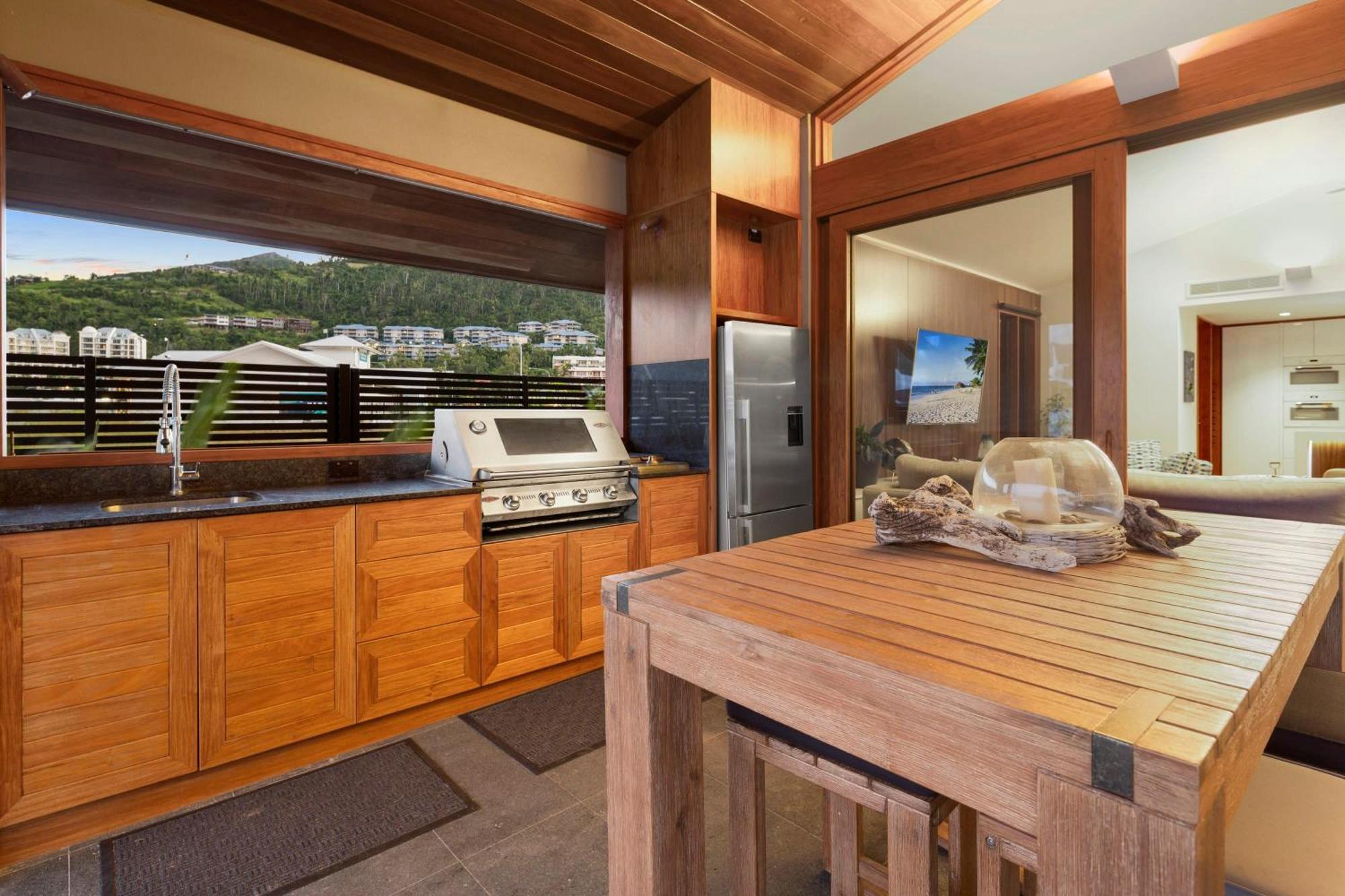 23 The Cove - Whitsunday Waterfront Living *