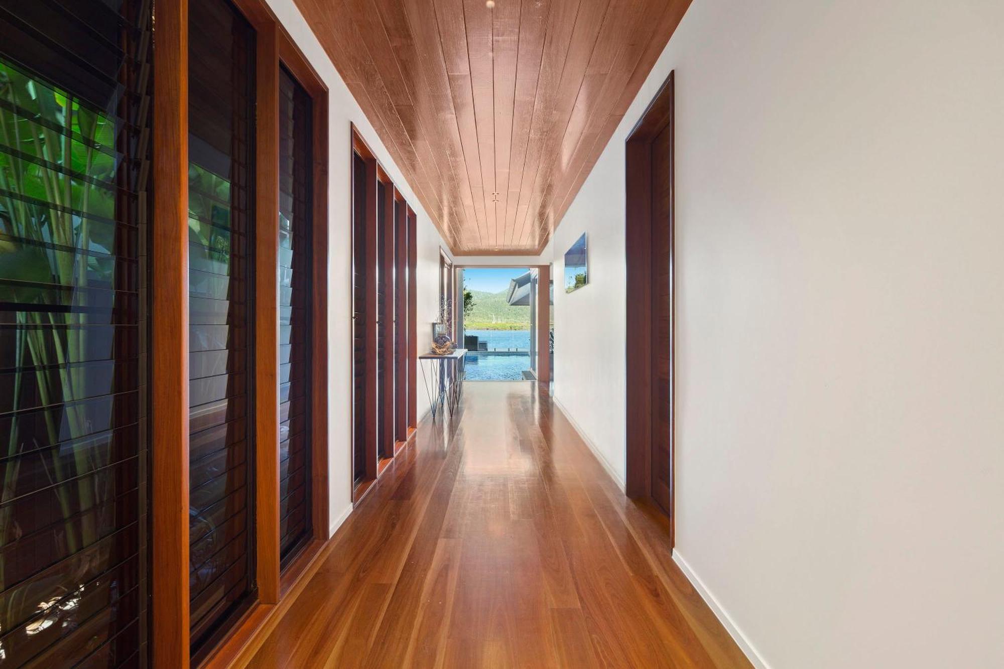 Holiday home 23 The Cove - Whitsunday Waterfront Living