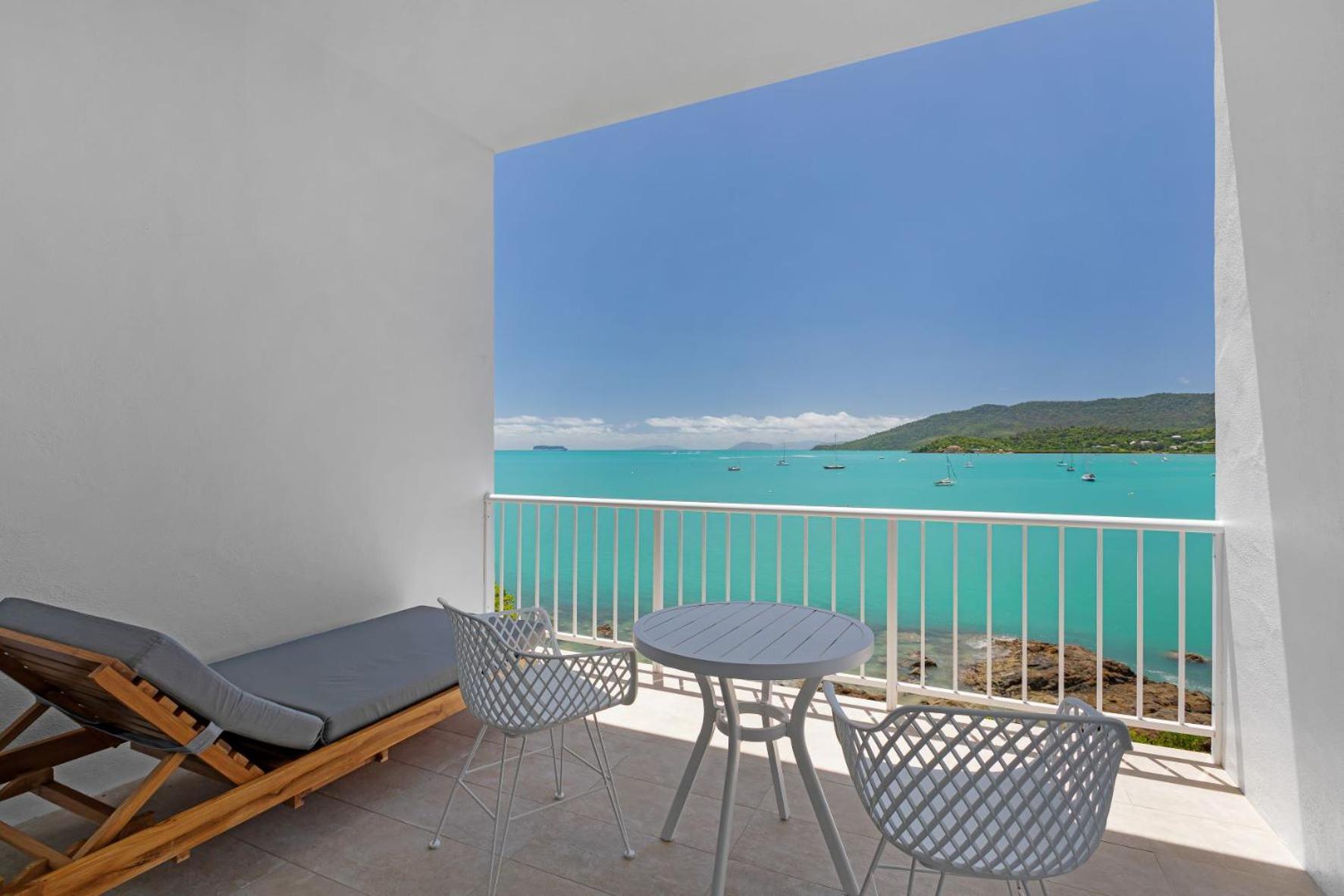 Resort Coral Sea Airlie Beach