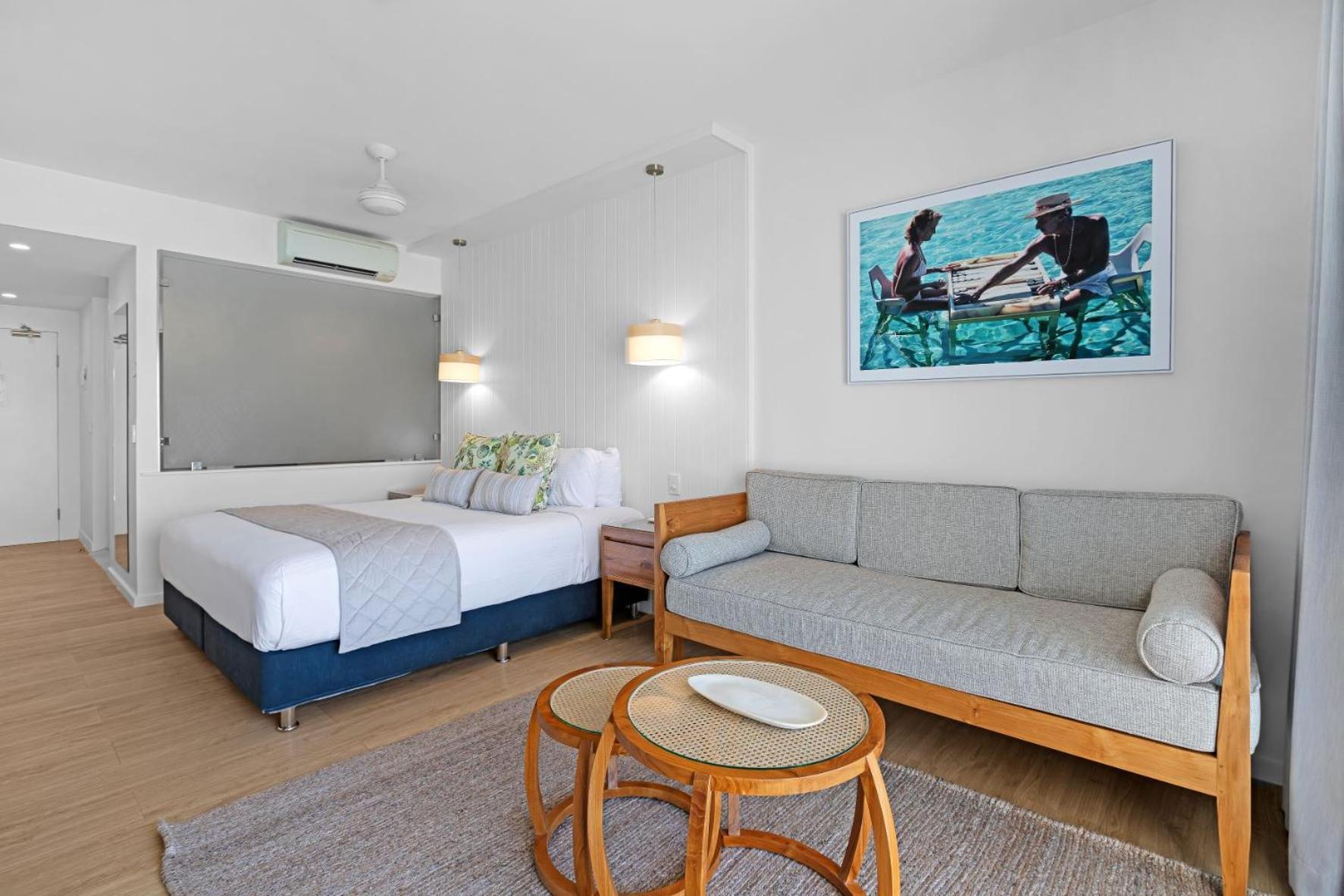 Coral Sea Resort 4*
