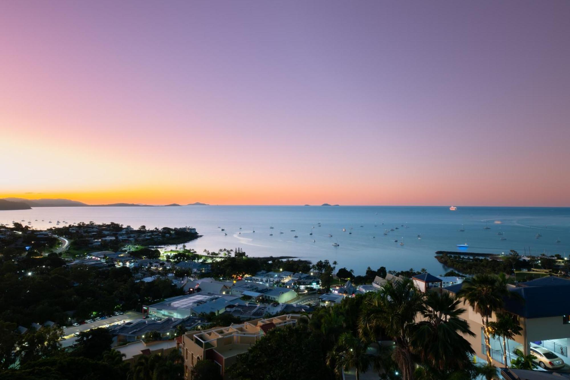 Apartment Amazing Penthouse With Whitsundays Lifestyle Airlie Beach