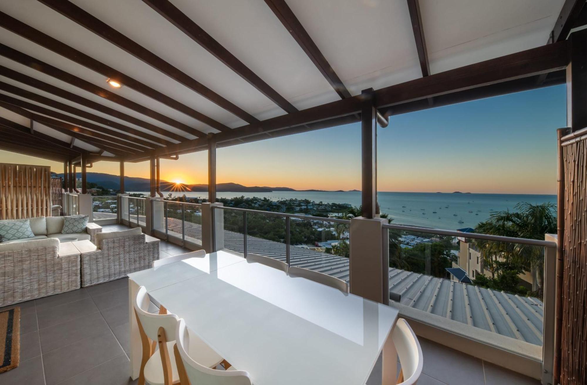 Amazing Penthouse With Whitsundays Lifestyle