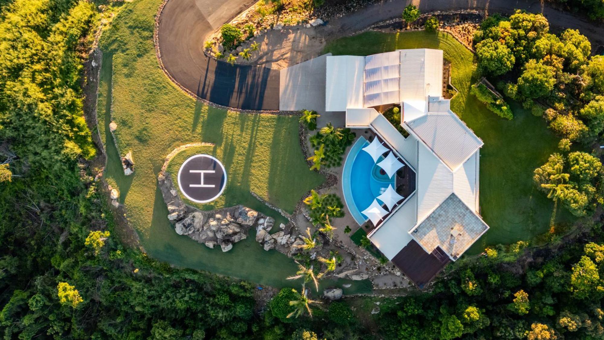 Parc Exclusif, Airlie - 360 Island Views From A Mountain Holiday home Airlie Beach