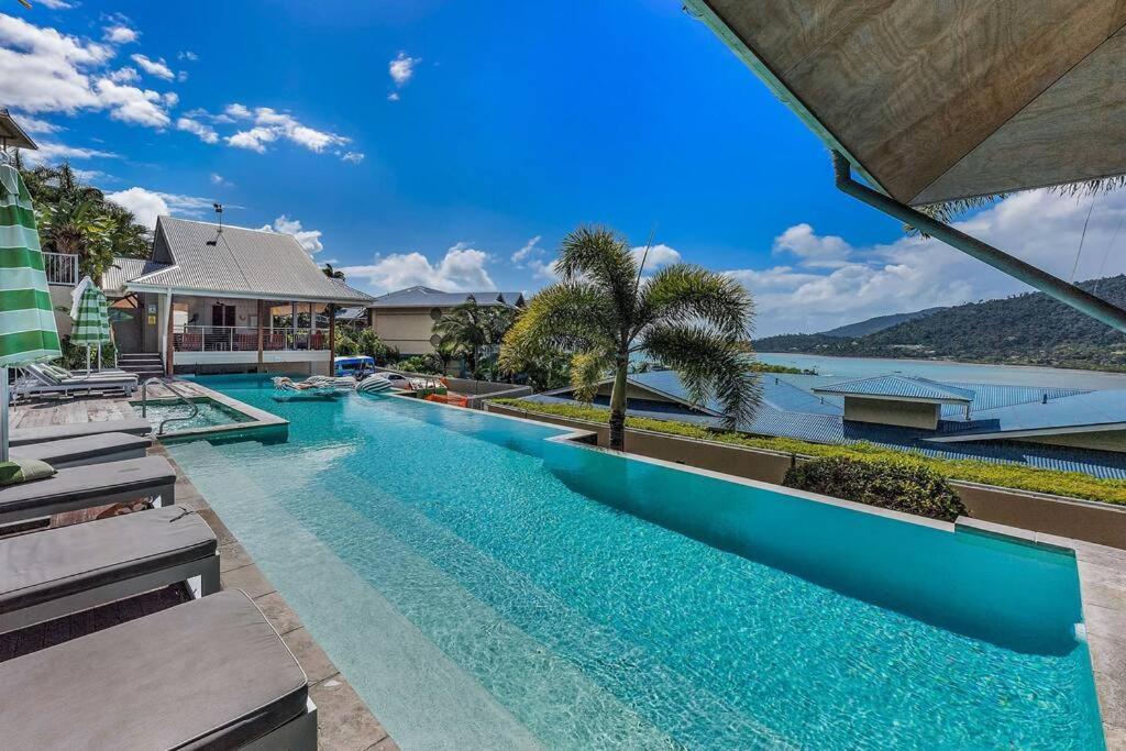 Sea Whisper On Airlie * Airlie Beach