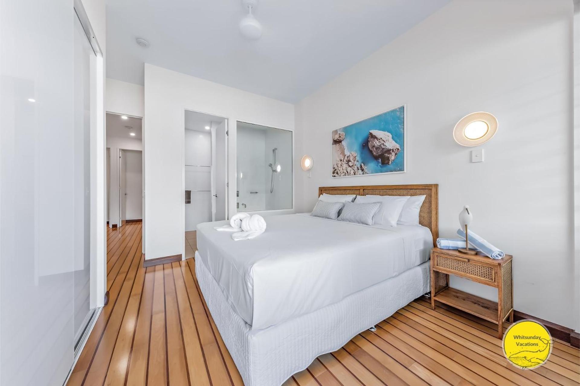 Penthouse Living At The Port Of Airlie Apartment Airlie Beach