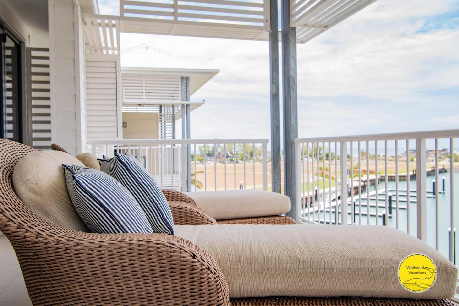 2 Bedroom Penthouse At The Boathouse * Airlie Beach