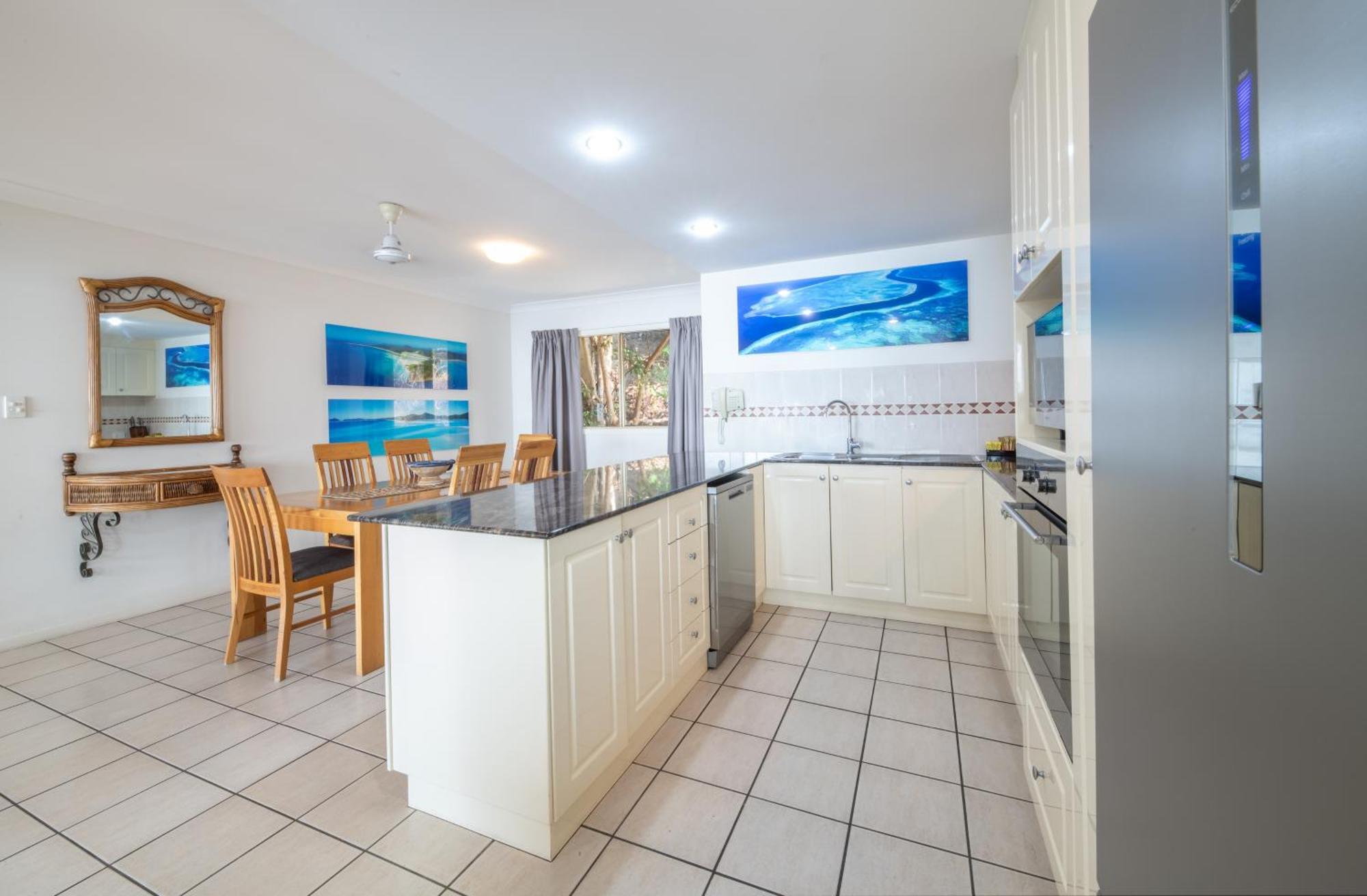Resort Martinique Whitsunday Airlie Beach