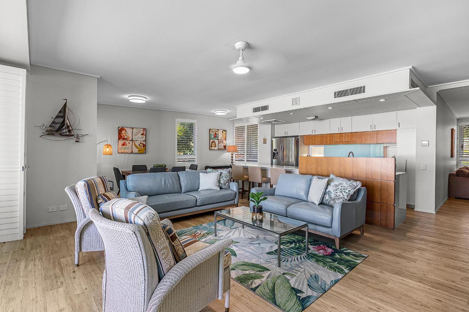 Peninsula Airlie Aparthotel