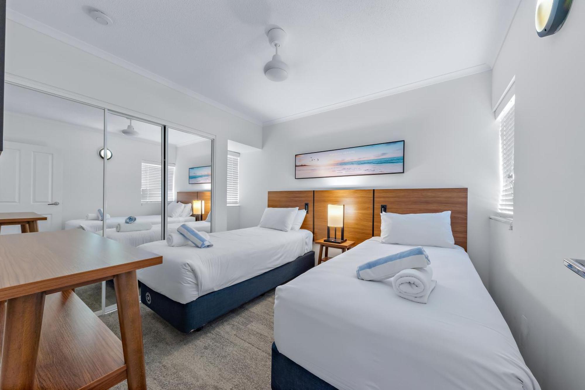 Apartment Harbour View 1512 Airlie Beach