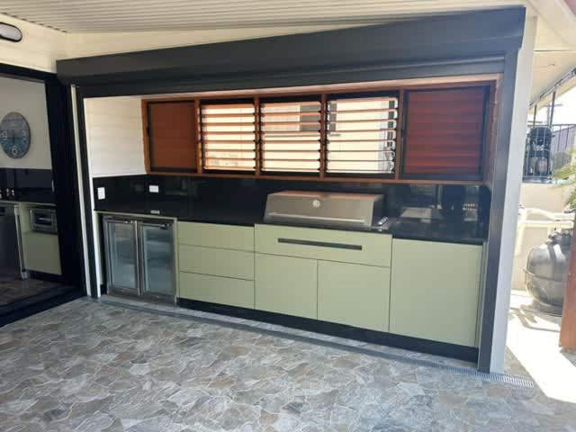 Day Dreaming - Mazlin House Airlie Beach
