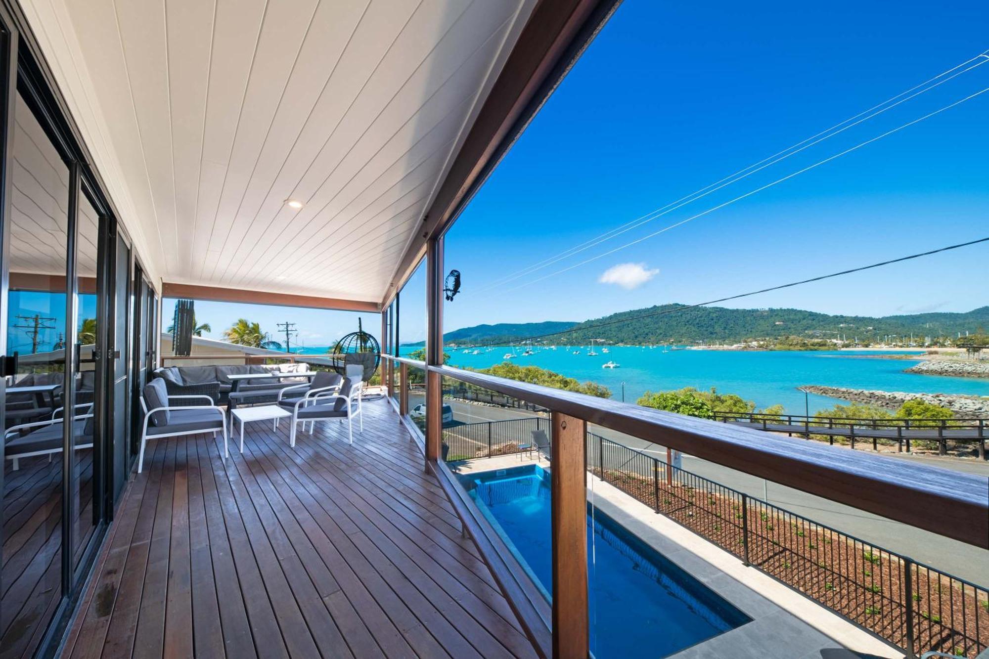 Day Dreaming - Mazlin House