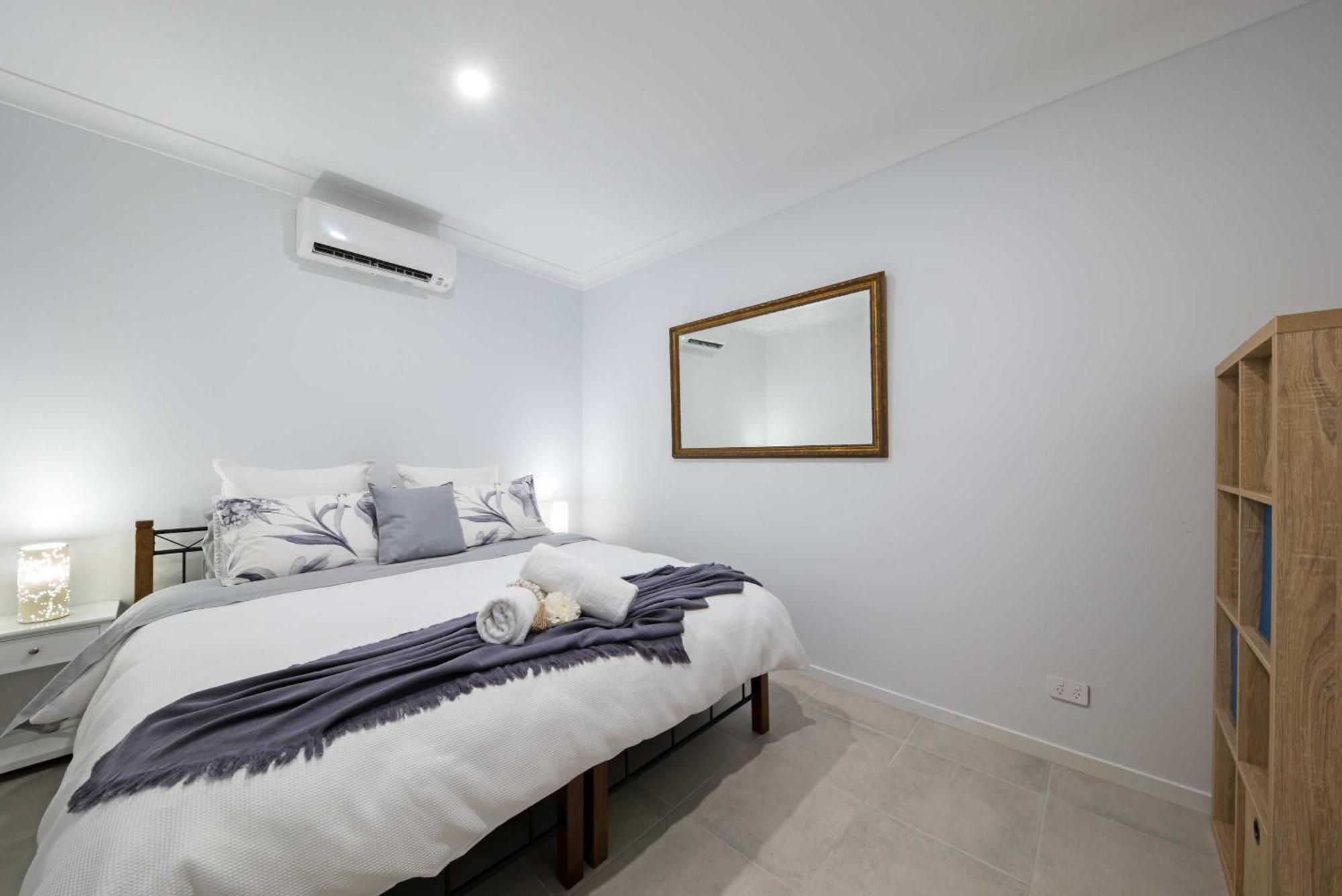 Holiday home 'nine Islands' Airlie Luxury With Ocean Views *