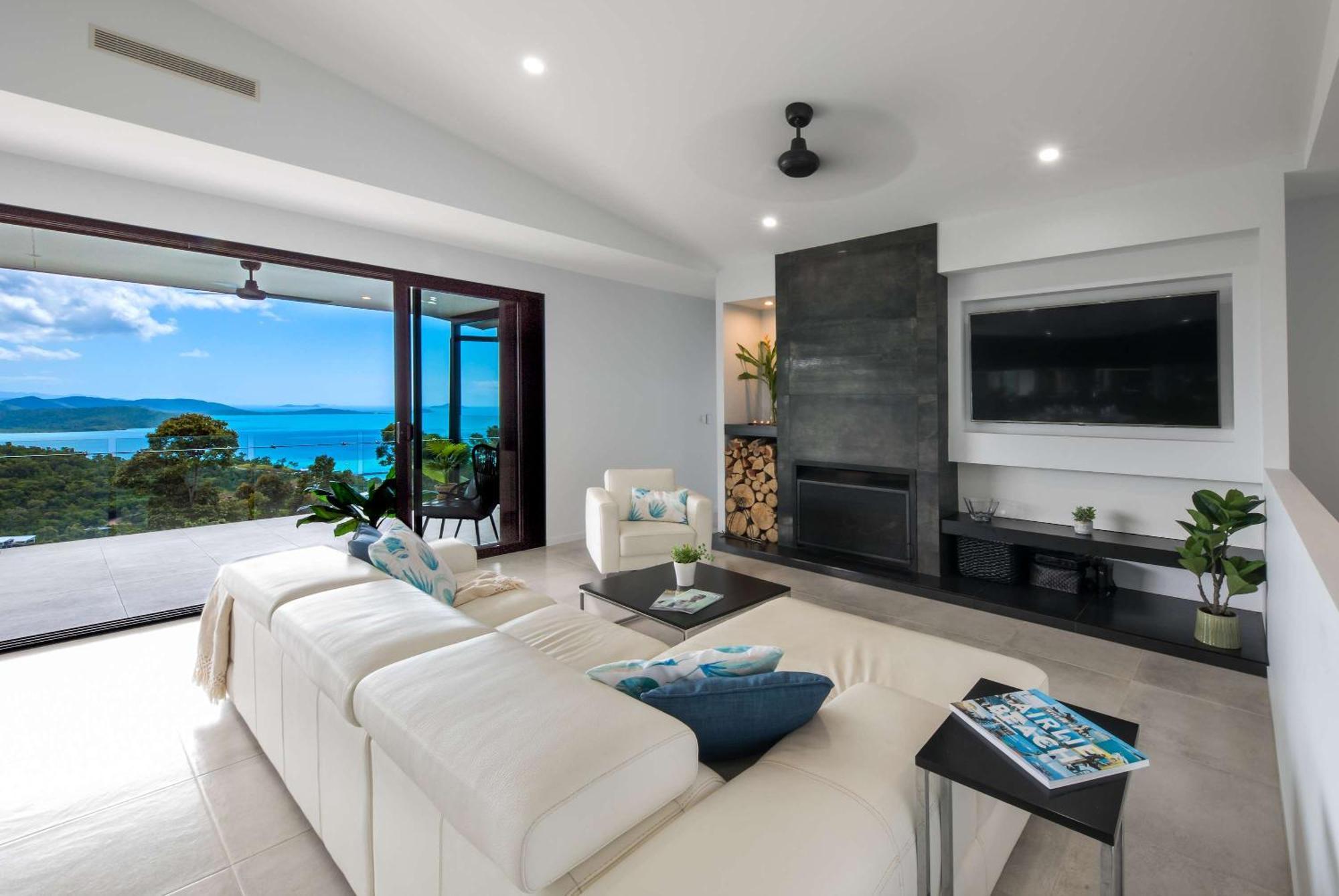 Holiday home 'nine Islands' Airlie Luxury With Ocean Views Airlie Beach