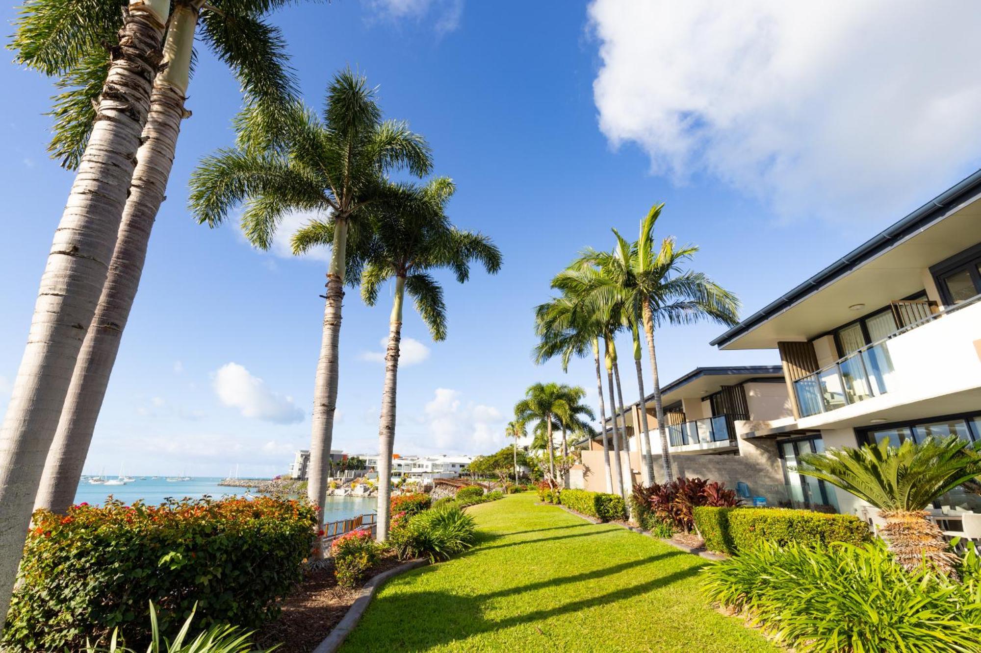 Mirage Whitsundays 4* Airlie Beach