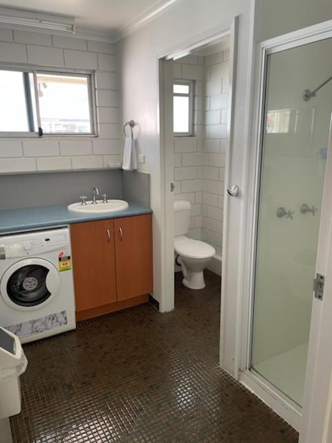 Whitehaven Beachfront Units *