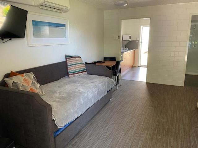 Whitehaven Beachfront Units Apartment Airlie Beach
