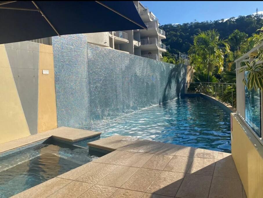 Large, Luxurious Townhouse Stunning Oceanviews Airlie Beach