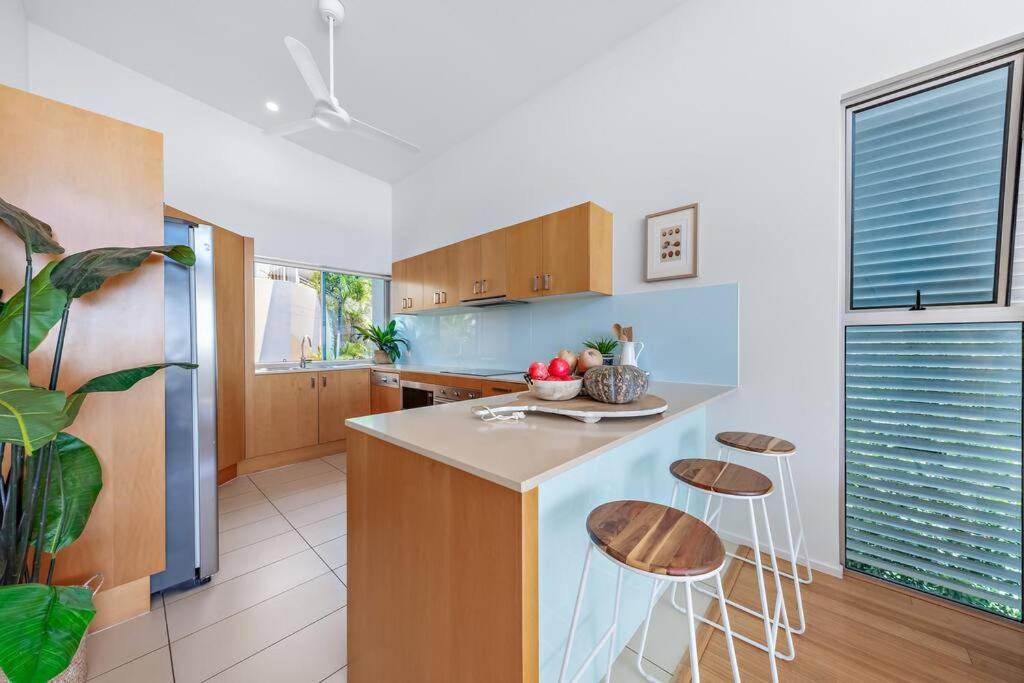 Apartment Large, Luxurious Townhouse Stunning Oceanviews