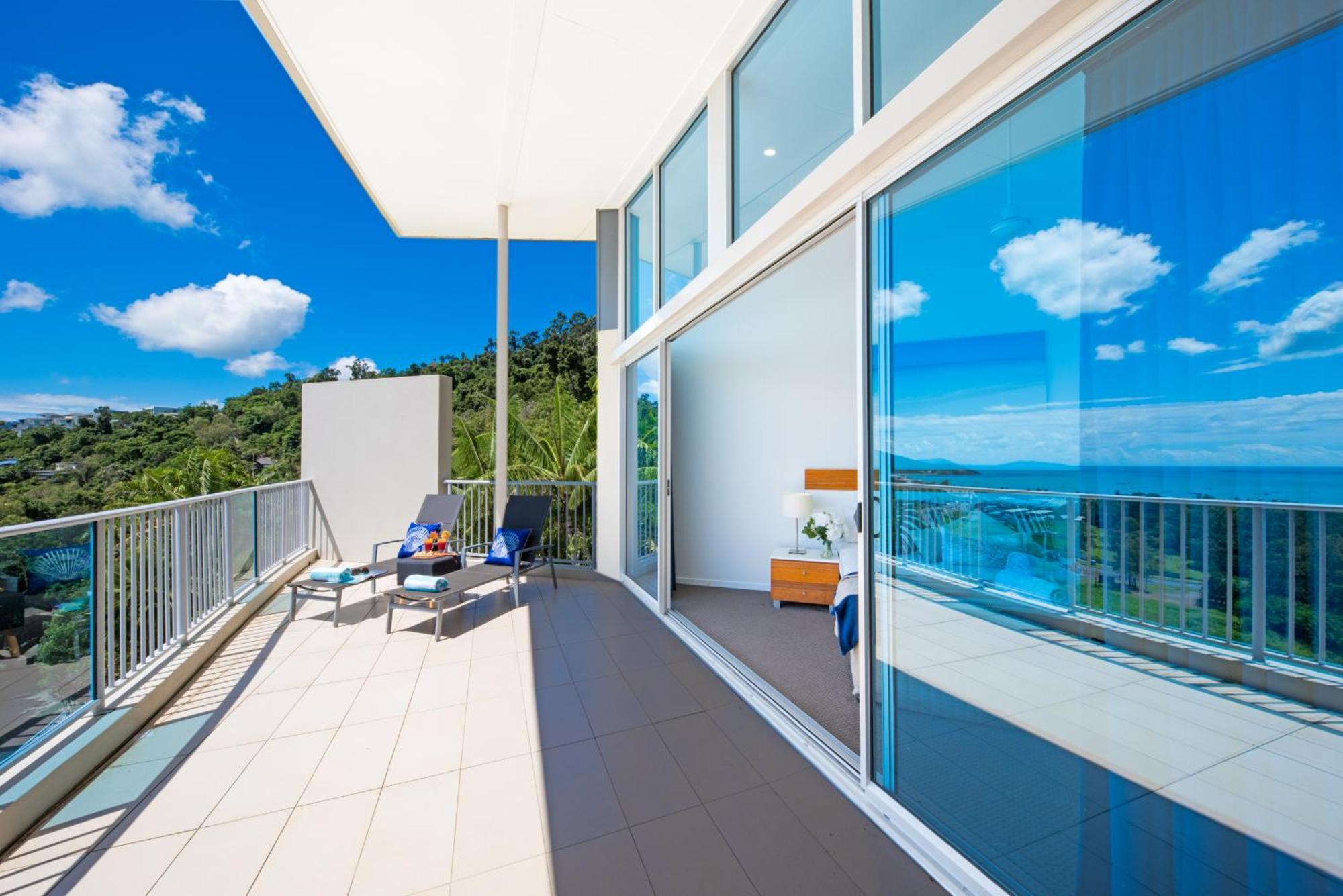 Apartment Sea Forever On Azure Seas - Airlie Airlie Beach