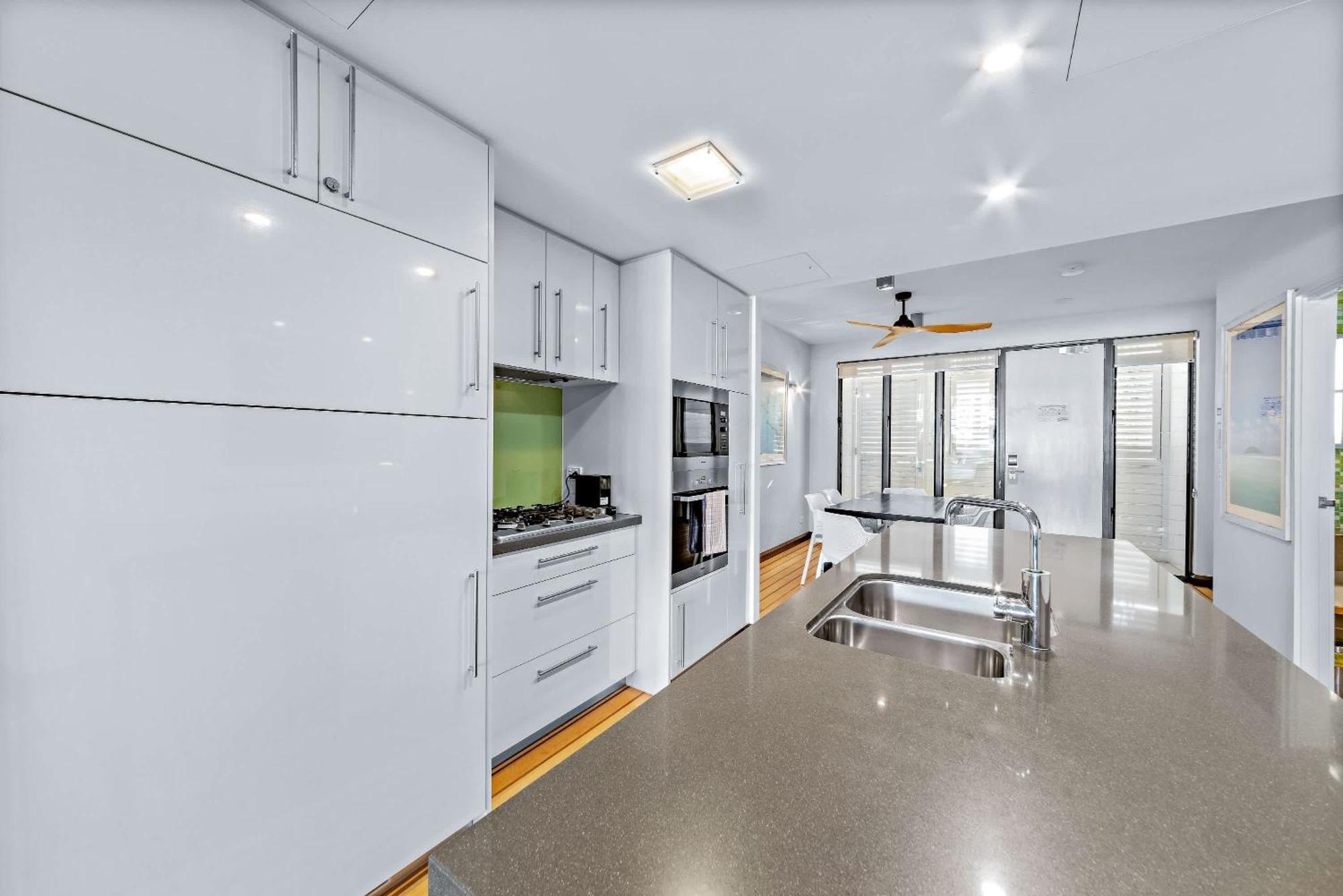 Marina Waterfront Living At Port Of Airlie Airlie Beach