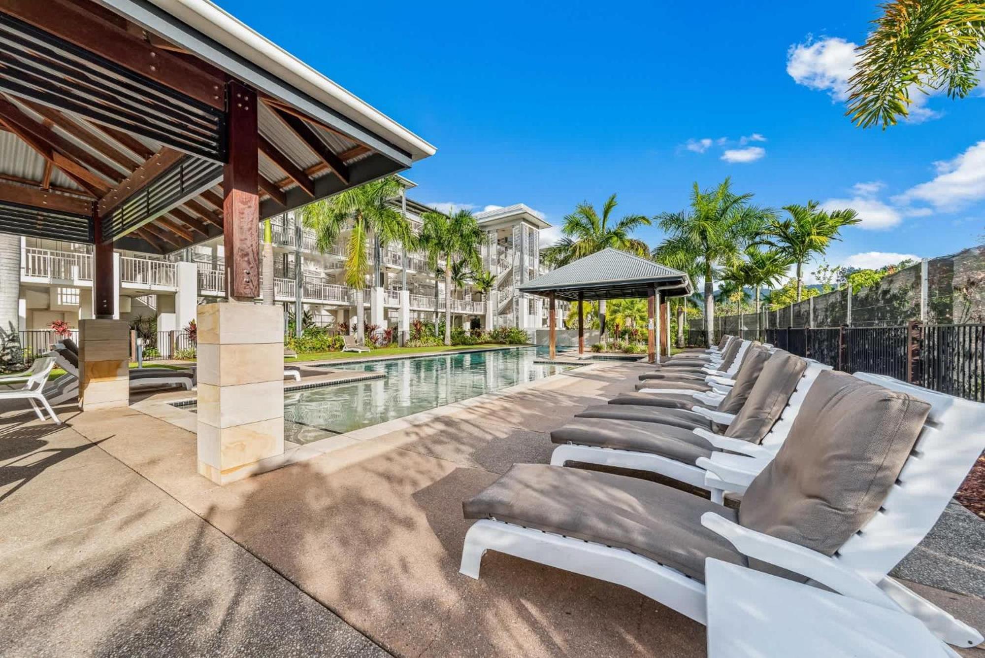 Apartment Marina Waterfront Living At Port Of Airlie *