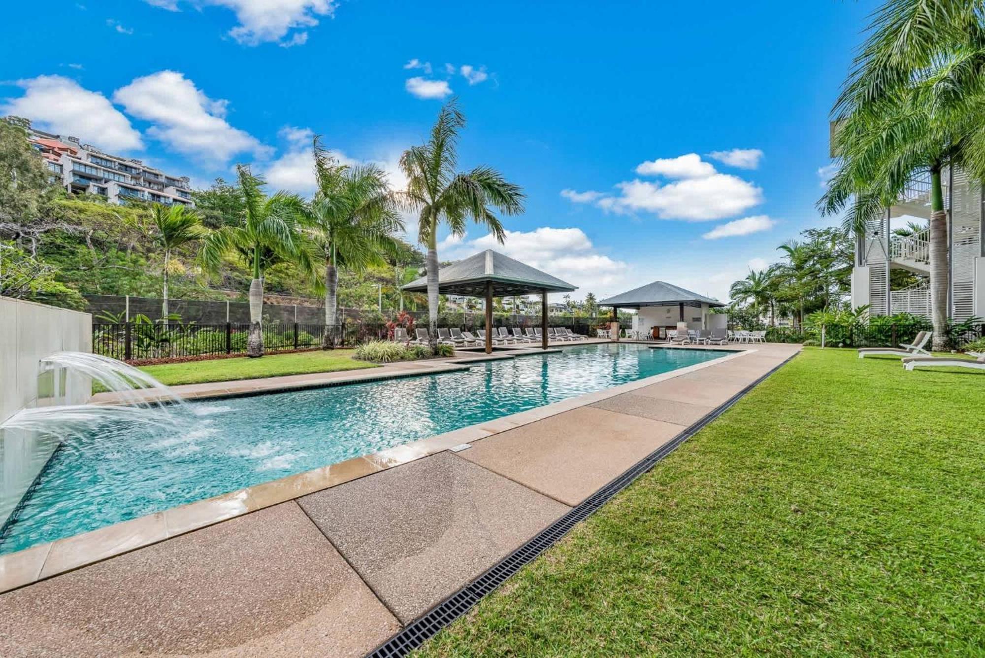 Apartment Marina Waterfront Living At Port Of Airlie Airlie Beach