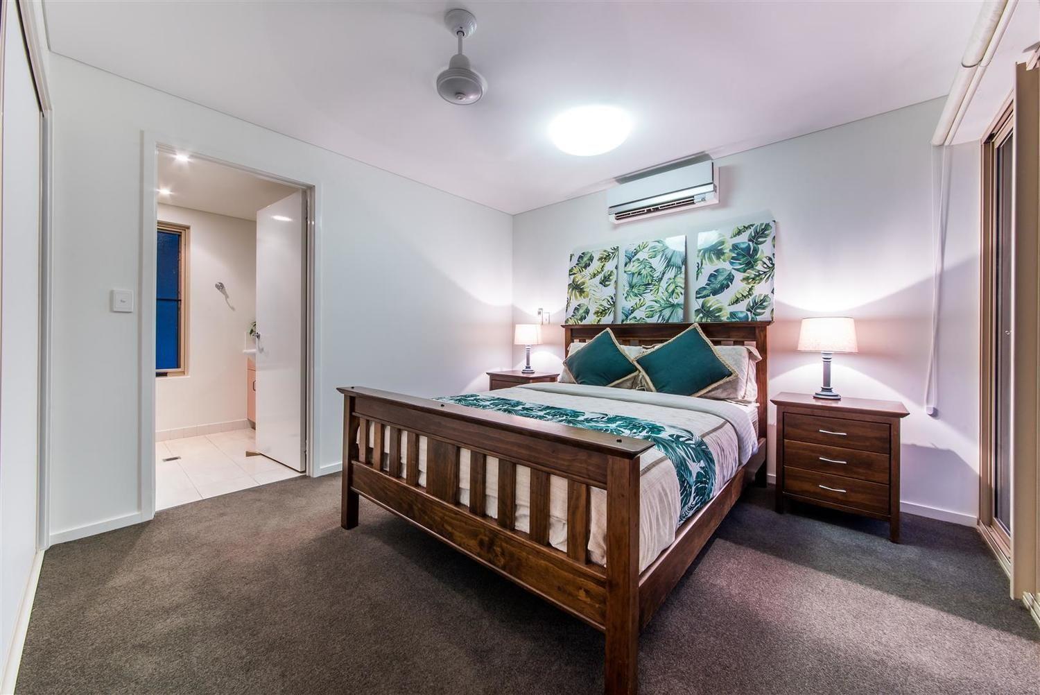 The Crabpot Apartment
