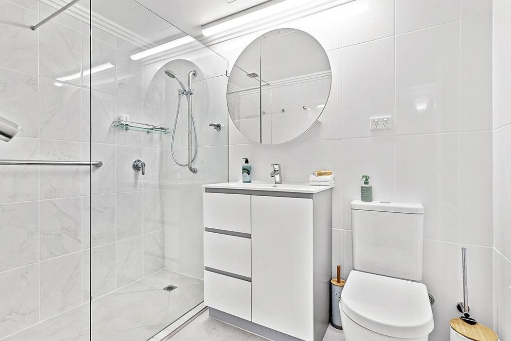 Apartment Ocean Views 1br With Full Kitchen No Steep Hills *