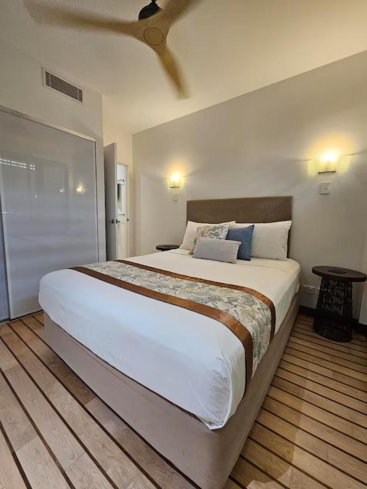 Aqua View Boathouse Airlie Apartment