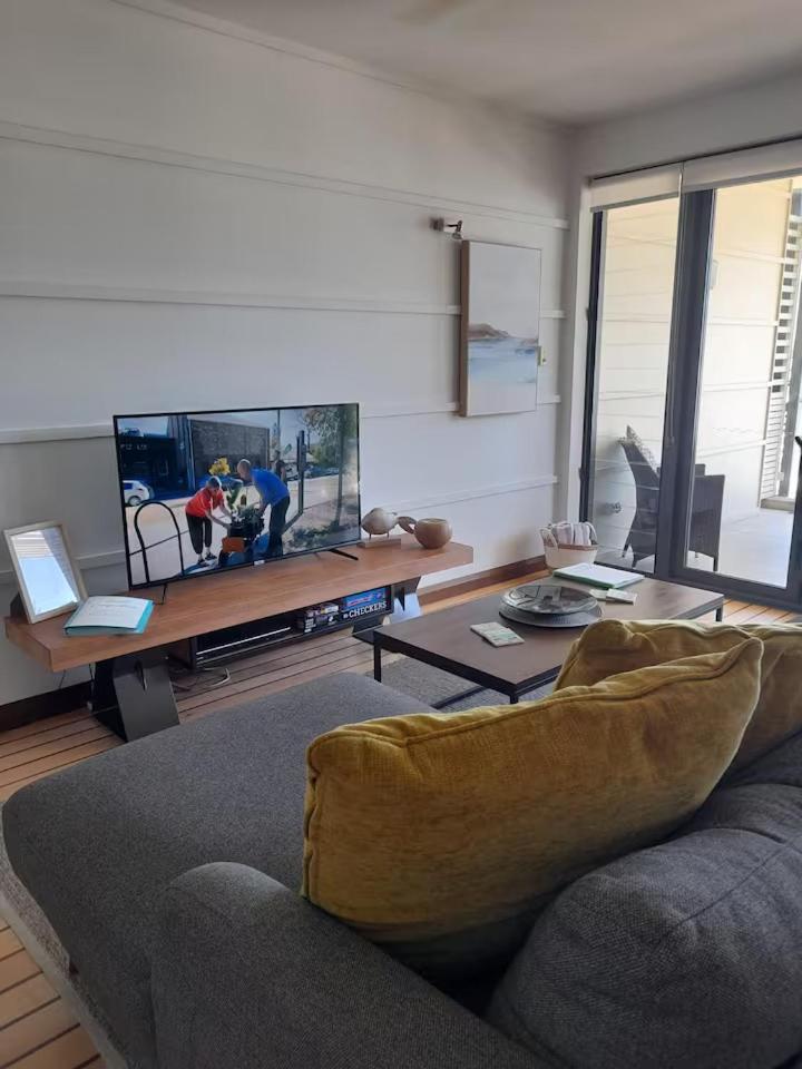 Aqua View Boathouse Airlie Apartment Airlie Beach