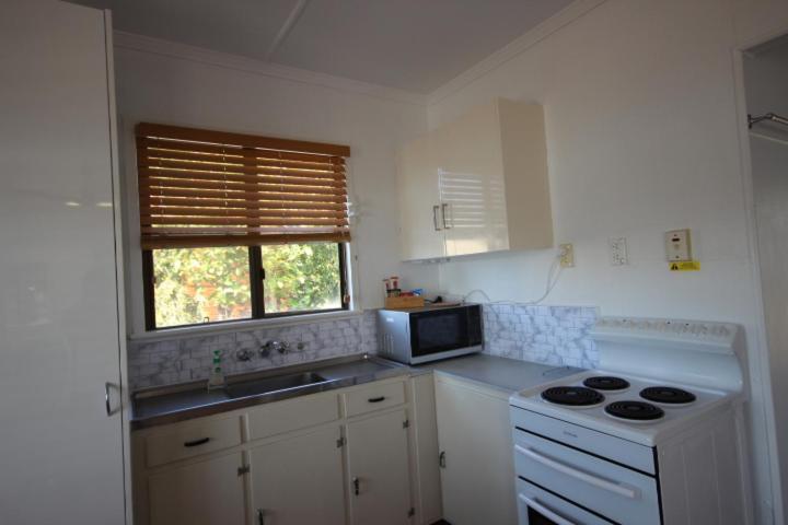 Qcwa Cheerful - Airlie Holiday home *
