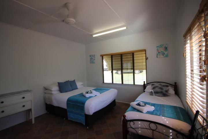 Qcwa Cheerful - Airlie Holiday home