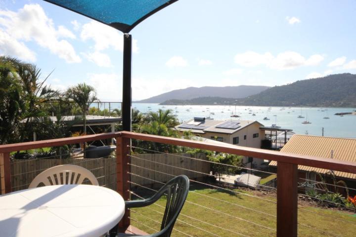 Holiday home Qcwa Cheerful - Airlie