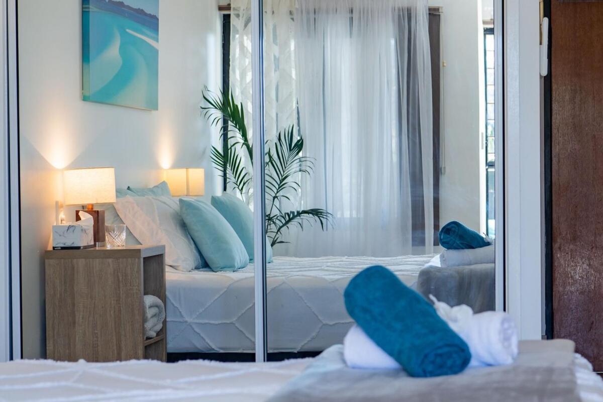 3 Apartment *